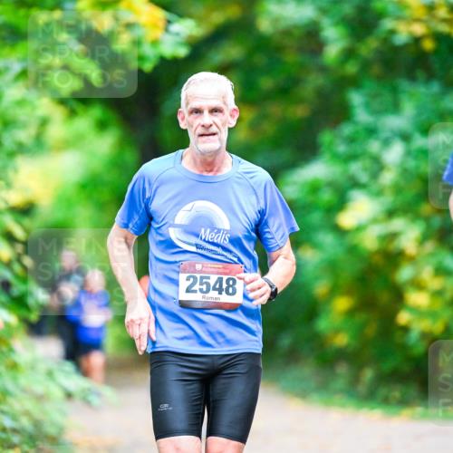 12.10.2025 - Bramfelder Halbmarathon 2025 Dr. Thomas Lammeyer http://msf.ph/oto/9353517 12.10.2025 10:47:11 Laufen 2548, 2029 meine-sportfotos.de