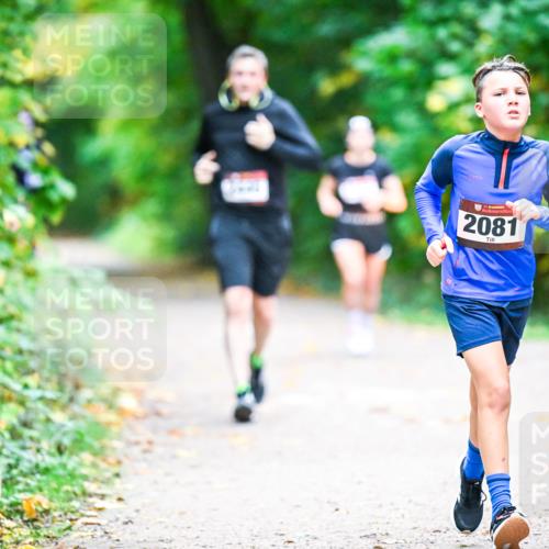 12.10.2025 - Bramfelder Halbmarathon 2025 Dr. Thomas Lammeyer http://msf.ph/oto/9353579 12.10.2025 10:47:22 Laufen 34, 2081 meine-sportfotos.de