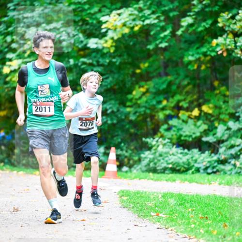 12.10.2025 - Bramfelder Halbmarathon 2025 Dr. Thomas Lammeyer http://msf.ph/oto/9353628 12.10.2025 10:47:41 Laufen 2011, 2078 meine-sportfotos.de