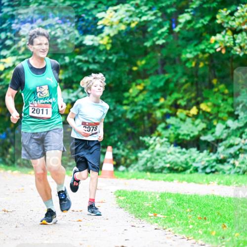 12.10.2025 - Bramfelder Halbmarathon 2025 Dr. Thomas Lammeyer http://msf.ph/oto/9353629 12.10.2025 10:47:41 Laufen 2011, 078 meine-sportfotos.de