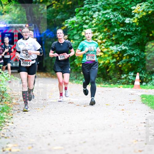 12.10.2025 - Bramfelder Halbmarathon 2025 Dr. Thomas Lammeyer http://msf.ph/oto/9353687 12.10.2025 10:47:55 Laufen 2084, 229, 2192 meine-sportfotos.de