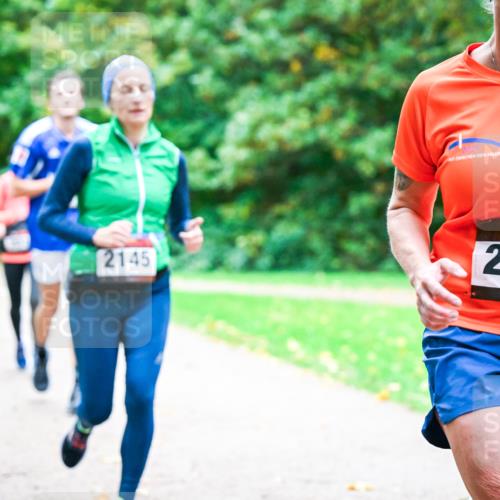 12.10.2025 - Bramfelder Halbmarathon 2025 Dr. Thomas Lammeyer http://msf.ph/oto/9353877 12.10.2025 10:48:29 Laufen 2145, 2025, 2001 meine-sportfotos.de