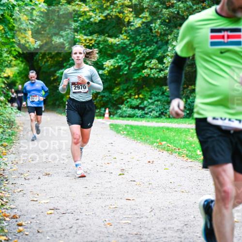 12.10.2025 - Bramfelder Halbmarathon 2025 Dr. Thomas Lammeyer http://msf.ph/oto/9353982 12.10.2025 10:48:49 Laufen 2812, 2970, 7, 24 meine-sportfotos.de