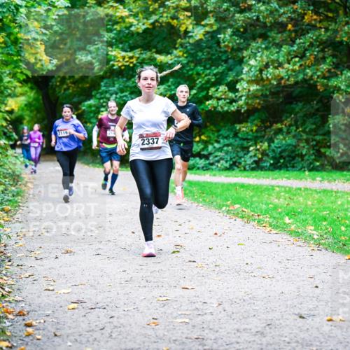 12.10.2025 - Bramfelder Halbmarathon 2025 Dr. Thomas Lammeyer http://msf.ph/oto/9354102 12.10.2025 10:49:11 Laufen 2119, 2337 meine-sportfotos.de