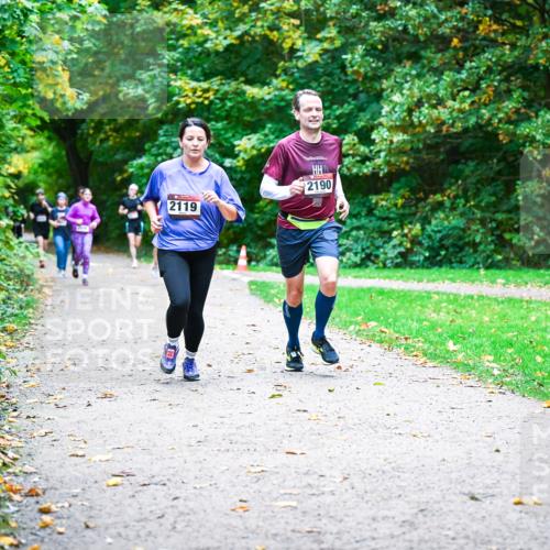 12.10.2025 - Bramfelder Halbmarathon 2025 Dr. Thomas Lammeyer http://msf.ph/oto/9354114 12.10.2025 10:49:14 Laufen 2119, 2190 meine-sportfotos.de