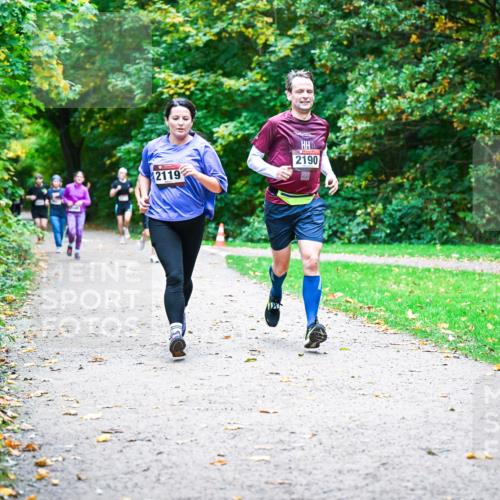 12.10.2025 - Bramfelder Halbmarathon 2025 Dr. Thomas Lammeyer http://msf.ph/oto/9354115 12.10.2025 10:49:14 Laufen 2119, 2190 meine-sportfotos.de