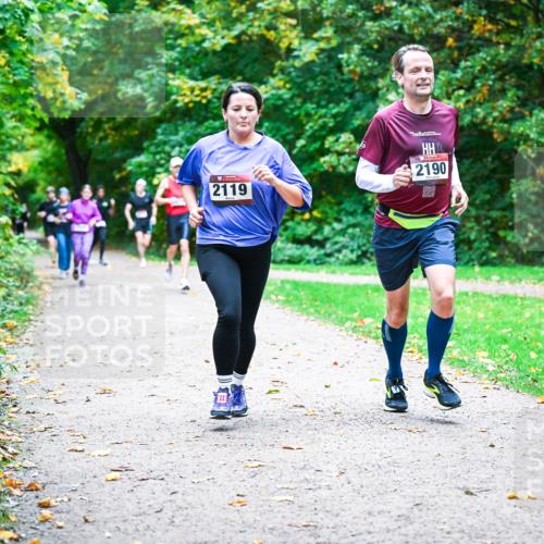 12.10.2025 - Bramfelder Halbmarathon 2025 Dr. Thomas Lammeyer http://msf.ph/oto/9354117 12.10.2025 10:49:15 Laufen 2119, 2190 meine-sportfotos.de