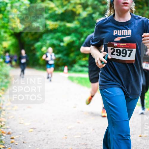 12.10.2025 - Bramfelder Halbmarathon 2025 Dr. Thomas Lammeyer http://msf.ph/oto/9354163 12.10.2025 10:49:24 Laufen 34, 2997 meine-sportfotos.de