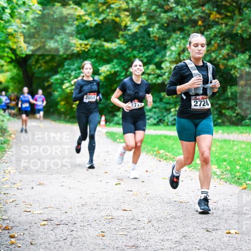 12.10.2025 - Bramfelder Halbmarathon 2025 Dr. Thomas Lammeyer http://msf.ph/oto/9354181 12.10.2025 10:49:29 Laufen 2050, 277, 2724 meine-sportfotos.de