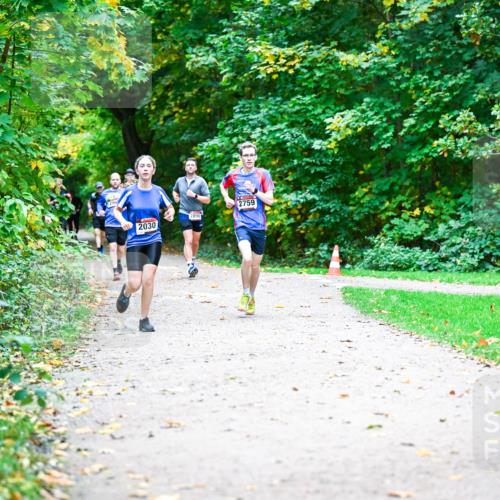 12.10.2025 - Bramfelder Halbmarathon 2025 Dr. Thomas Lammeyer http://msf.ph/oto/9354199 12.10.2025 10:49:33 Laufen 2030, 2759 meine-sportfotos.de