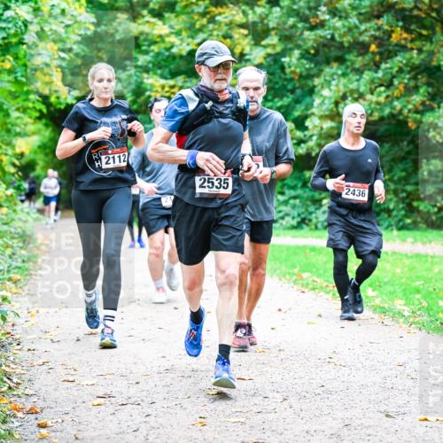 12.10.2025 - Bramfelder Halbmarathon 2025 Dr. Thomas Lammeyer http://msf.ph/oto/9354280 12.10.2025 10:49:46 Laufen 2112, 21, 2535, 2436 meine-sportfotos.de