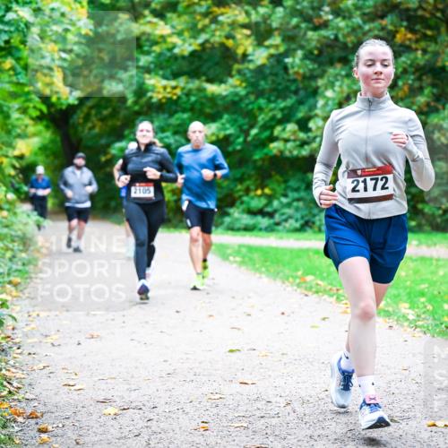 12.10.2025 - Bramfelder Halbmarathon 2025 Dr. Thomas Lammeyer http://msf.ph/oto/9354350 12.10.2025 10:49:57 Laufen 2105, 2172, 2178 meine-sportfotos.de