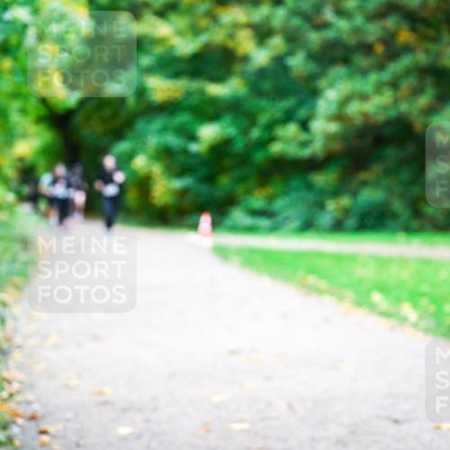 12.10.2025 - Bramfelder Halbmarathon 2025 Dr. Thomas Lammeyer http://msf.ph/oto/9354555 12.10.2025 10:50:36 Laufen  meine-sportfotos.de