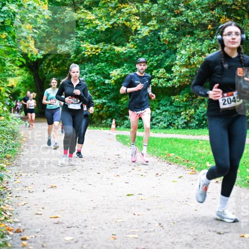 12.10.2025 - Bramfelder Halbmarathon 2025 Dr. Thomas Lammeyer http://msf.ph/oto/9354581 12.10.2025 10:50:44 Laufen 58, 2045 meine-sportfotos.de