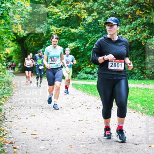 12.10.2025 - Bramfelder Halbmarathon 2025 Dr. Thomas Lammeyer http://msf.ph/oto/9354596 12.10.2025 10:50:47 Laufen 2055, 164, 2801 meine-sportfotos.de