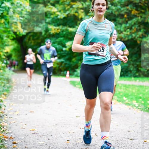 12.10.2025 - Bramfelder Halbmarathon 2025 Dr. Thomas Lammeyer http://msf.ph/oto/9354608 12.10.2025 10:50:49 Laufen 55, 163 meine-sportfotos.de