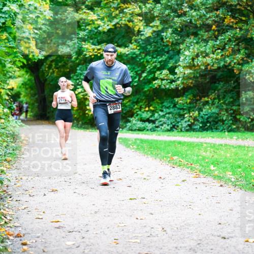 12.10.2025 - Bramfelder Halbmarathon 2025 Dr. Thomas Lammeyer http://msf.ph/oto/9354616 12.10.2025 10:50:51 Laufen 297, 2025, 2883 meine-sportfotos.de