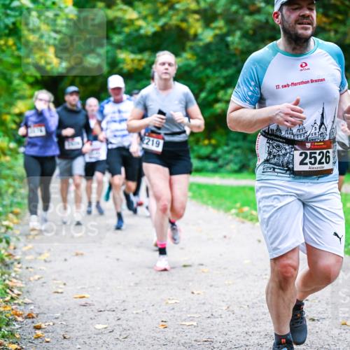 12.10.2025 - Bramfelder Halbmarathon 2025 Dr. Thomas Lammeyer http://msf.ph/oto/9354722 12.10.2025 10:51:13 Laufen 2219, 17, 22, 2526 meine-sportfotos.de