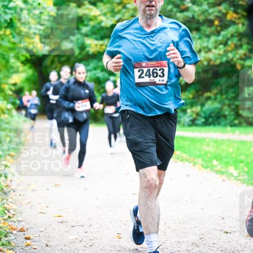 12.10.2025 - Bramfelder Halbmarathon 2025 Dr. Thomas Lammeyer http://msf.ph/oto/9354749 12.10.2025 10:51:18 Laufen 4, 2463, 49 meine-sportfotos.de