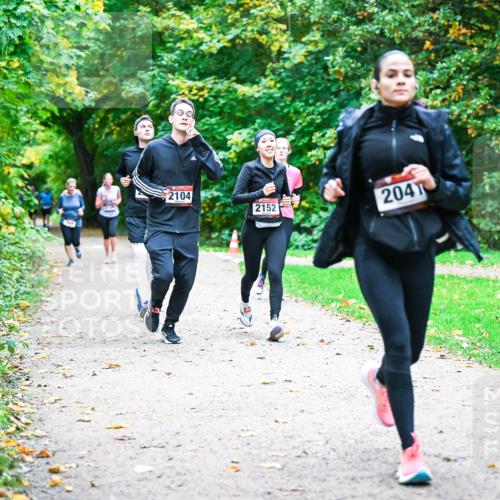 12.10.2025 - Bramfelder Halbmarathon 2025 Dr. Thomas Lammeyer http://msf.ph/oto/9354759 12.10.2025 10:51:20 Laufen 2104, 2152, 2041 meine-sportfotos.de