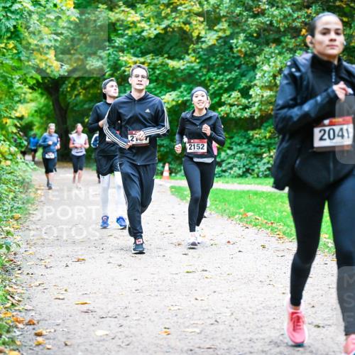 12.10.2025 - Bramfelder Halbmarathon 2025 Dr. Thomas Lammeyer http://msf.ph/oto/9354761 12.10.2025 10:51:20 Laufen 2041, 2152 meine-sportfotos.de