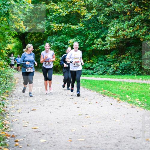 12.10.2025 - Bramfelder Halbmarathon 2025 Dr. Thomas Lammeyer http://msf.ph/oto/9354791 12.10.2025 10:51:25 Laufen 2006, 2109, 2133 meine-sportfotos.de