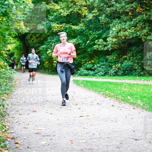 12.10.2025 - Bramfelder Halbmarathon 2025 Dr. Thomas Lammeyer http://msf.ph/oto/9354826 12.10.2025 10:51:32 Laufen  meine-sportfotos.de