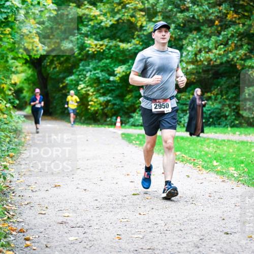 12.10.2025 - Bramfelder Halbmarathon 2025 Dr. Thomas Lammeyer http://msf.ph/oto/9354890 12.10.2025 10:51:45 Laufen 2950, 852 meine-sportfotos.de
