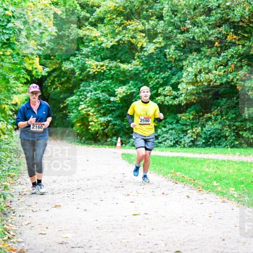 12.10.2025 - Bramfelder Halbmarathon 2025 Dr. Thomas Lammeyer http://msf.ph/oto/9354900 12.10.2025 10:51:53 Laufen 2590, 2160 meine-sportfotos.de