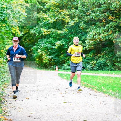 12.10.2025 - Bramfelder Halbmarathon 2025 Dr. Thomas Lammeyer http://msf.ph/oto/9354904 12.10.2025 10:51:53 Laufen 2590, 2160 meine-sportfotos.de