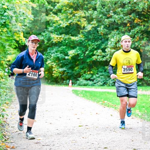 12.10.2025 - Bramfelder Halbmarathon 2025 Dr. Thomas Lammeyer http://msf.ph/oto/9354913 12.10.2025 10:51:54 Laufen 2160, 87, 2590 meine-sportfotos.de