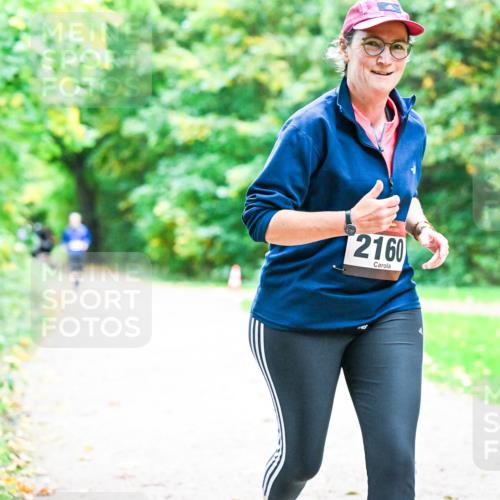 12.10.2025 - Bramfelder Halbmarathon 2025 Dr. Thomas Lammeyer http://msf.ph/oto/9354922 12.10.2025 10:51:56 Laufen 2160 meine-sportfotos.de