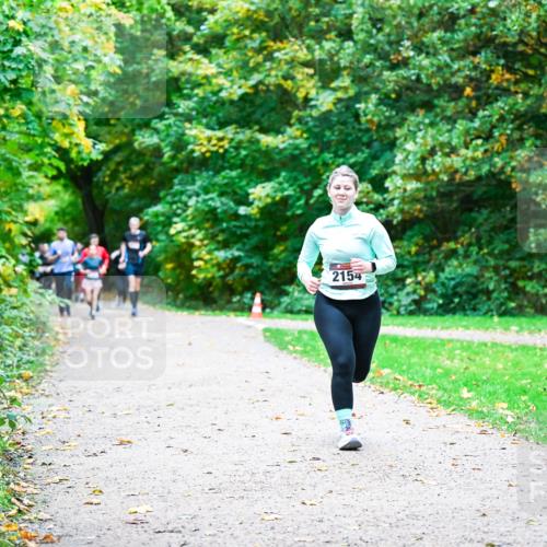 12.10.2025 - Bramfelder Halbmarathon 2025 Dr. Thomas Lammeyer http://msf.ph/oto/9354984 12.10.2025 10:52:14 Laufen 2154 meine-sportfotos.de
