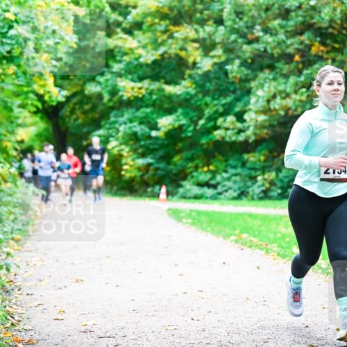 12.10.2025 - Bramfelder Halbmarathon 2025 Dr. Thomas Lammeyer http://msf.ph/oto/9354992 12.10.2025 10:52:15 Laufen 17 meine-sportfotos.de