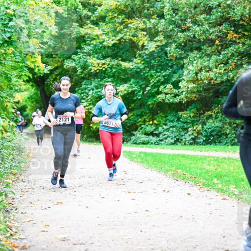 12.10.2025 - Bramfelder Halbmarathon 2025 Dr. Thomas Lammeyer http://msf.ph/oto/9355026 12.10.2025 10:52:27 Laufen 2121, 2611, 71 meine-sportfotos.de