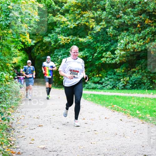 12.10.2025 - Bramfelder Halbmarathon 2025 Dr. Thomas Lammeyer http://msf.ph/oto/9355074 12.10.2025 10:52:36 Laufen 2054, 173 meine-sportfotos.de