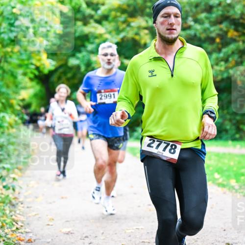 12.10.2025 - Bramfelder Halbmarathon 2025 Dr. Thomas Lammeyer http://msf.ph/oto/9355168 12.10.2025 10:52:53 Laufen 2991, 2778 meine-sportfotos.de