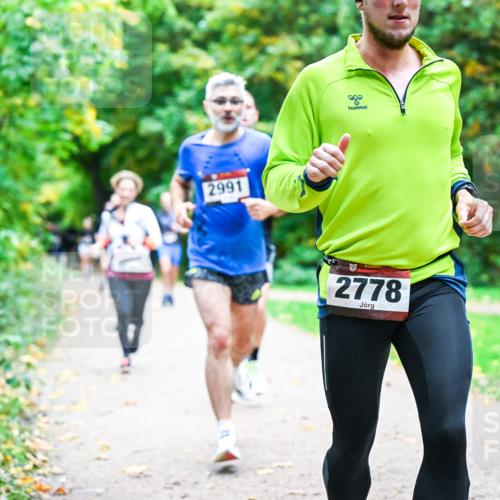 12.10.2025 - Bramfelder Halbmarathon 2025 Dr. Thomas Lammeyer http://msf.ph/oto/9355169 12.10.2025 10:52:53 Laufen 2991, 2778 meine-sportfotos.de