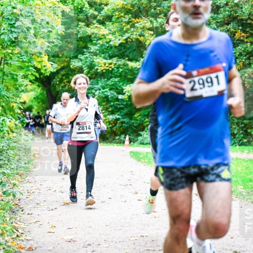 12.10.2025 - Bramfelder Halbmarathon 2025 Dr. Thomas Lammeyer http://msf.ph/oto/9355172 12.10.2025 10:52:54 Laufen 2508, 2814, 2991 meine-sportfotos.de