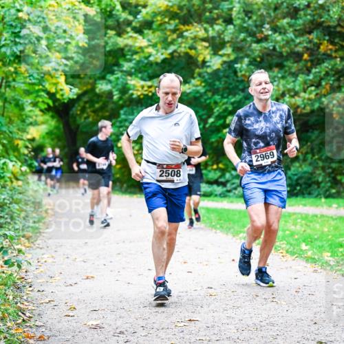 12.10.2025 - Bramfelder Halbmarathon 2025 Dr. Thomas Lammeyer http://msf.ph/oto/9355193 12.10.2025 10:52:57 Laufen 2508, 10, 2969 meine-sportfotos.de