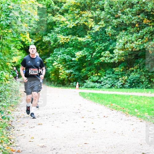 12.10.2025 - Bramfelder Halbmarathon 2025 Dr. Thomas Lammeyer http://msf.ph/oto/9355247 12.10.2025 10:53:06 Laufen 2246 meine-sportfotos.de