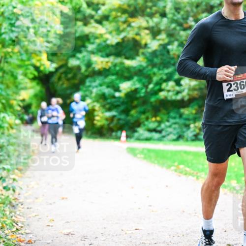 12.10.2025 - Bramfelder Halbmarathon 2025 Dr. Thomas Lammeyer http://msf.ph/oto/9355287 12.10.2025 10:53:12 Laufen 2366, 133 meine-sportfotos.de