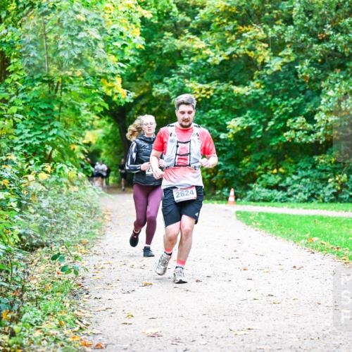 12.10.2025 - Bramfelder Halbmarathon 2025 Dr. Thomas Lammeyer http://msf.ph/oto/9355317 12.10.2025 10:53:21 Laufen 2624 meine-sportfotos.de