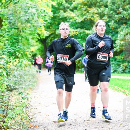 12.10.2025 - Bramfelder Halbmarathon 2025 Dr. Thomas Lammeyer http://msf.ph/oto/9355498 12.10.2025 10:53:56 Laufen 2016, 28 meine-sportfotos.de
