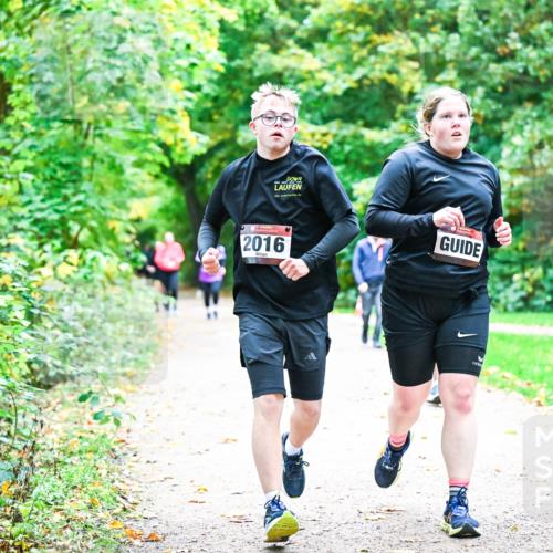 12.10.2025 - Bramfelder Halbmarathon 2025 Dr. Thomas Lammeyer http://msf.ph/oto/9355499 12.10.2025 10:53:56 Laufen 2016 meine-sportfotos.de