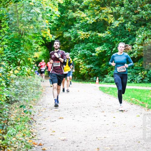 12.10.2025 - Bramfelder Halbmarathon 2025 Dr. Thomas Lammeyer http://msf.ph/oto/9355579 12.10.2025 10:54:12 Laufen 2344, 2879, 2378 meine-sportfotos.de