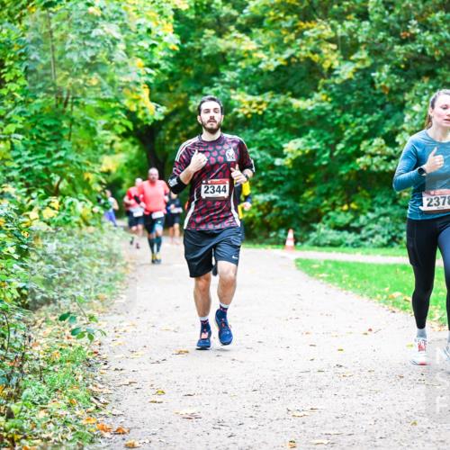 12.10.2025 - Bramfelder Halbmarathon 2025 Dr. Thomas Lammeyer http://msf.ph/oto/9355586 12.10.2025 10:54:13 Laufen 2344, 2378 meine-sportfotos.de
