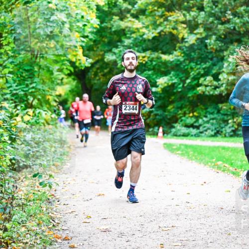 12.10.2025 - Bramfelder Halbmarathon 2025 Dr. Thomas Lammeyer http://msf.ph/oto/9355588 12.10.2025 10:54:13 Laufen 2344, 2378 meine-sportfotos.de