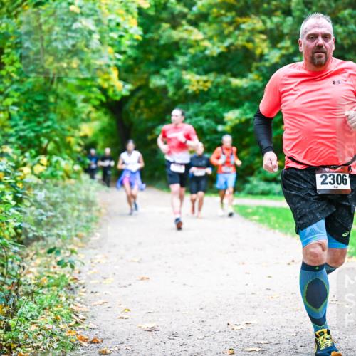 12.10.2025 - Bramfelder Halbmarathon 2025 Dr. Thomas Lammeyer http://msf.ph/oto/9355629 12.10.2025 10:54:19 Laufen 2306 meine-sportfotos.de