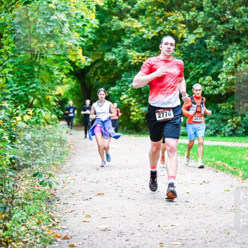 12.10.2025 - Bramfelder Halbmarathon 2025 Dr. Thomas Lammeyer http://msf.ph/oto/9355645 12.10.2025 10:54:22 Laufen 2776, 2675 meine-sportfotos.de